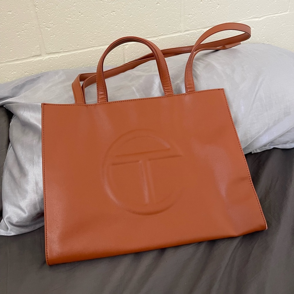 Telfar Medium Tan Bag - Picture 2 of 10